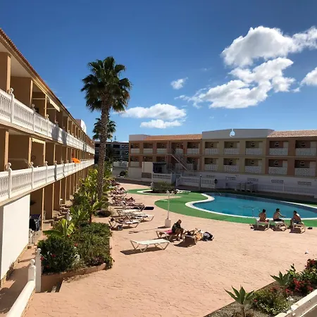Aparthotel Parque Carolina