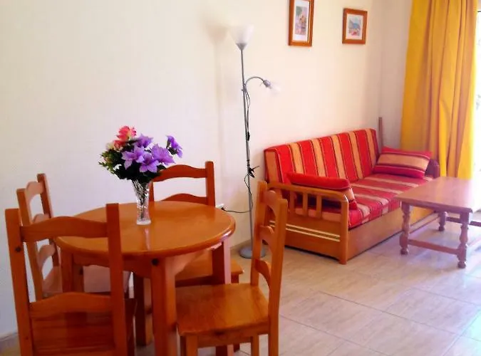 Ξενοδοχείο με διαμερίσματα Parque Carolina